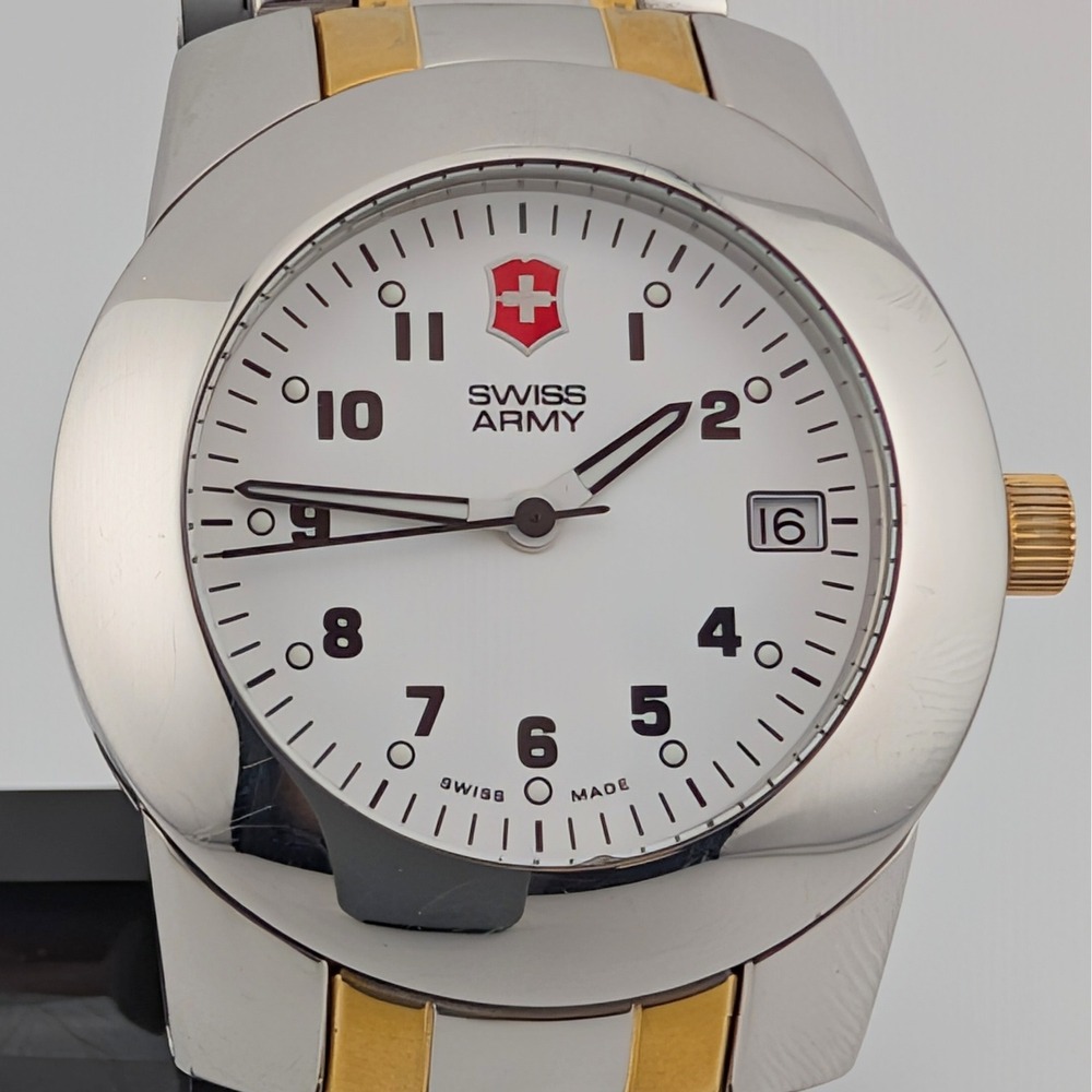 Swiss Army Peak Womens Quartz Watch 38mm White Dial Two Tone Bracelet Swiss Made - Picture 2 of 10